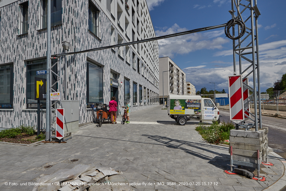 25.07.2023 - Rundgang im Alexisquartier in Neuperlach